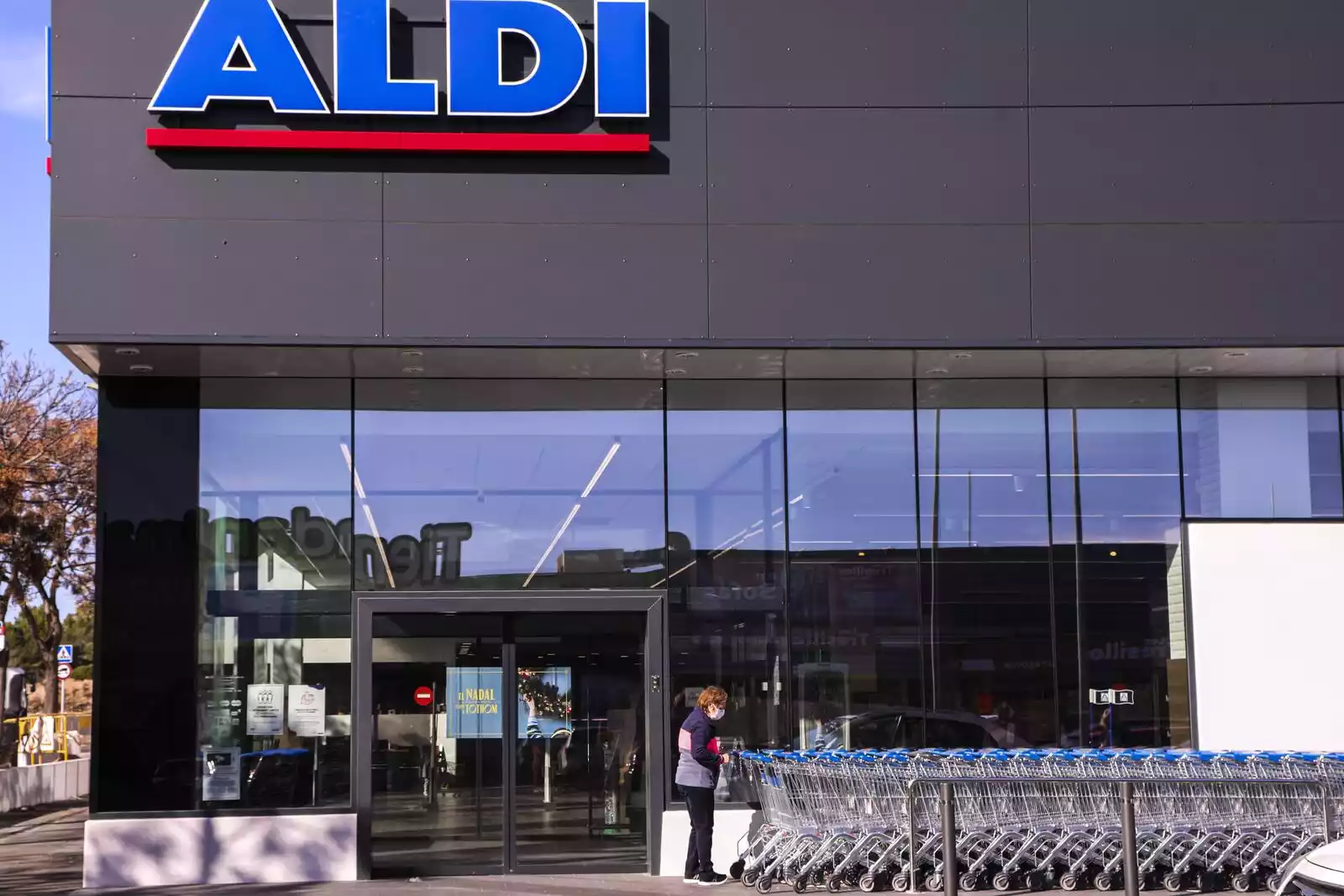Descubre por qué la freidora de aire de ALDI está arrasando: menos de 50  euros