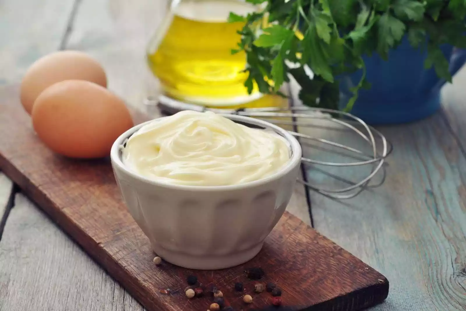 Arregla una mayonesa cortada en 2 minutos