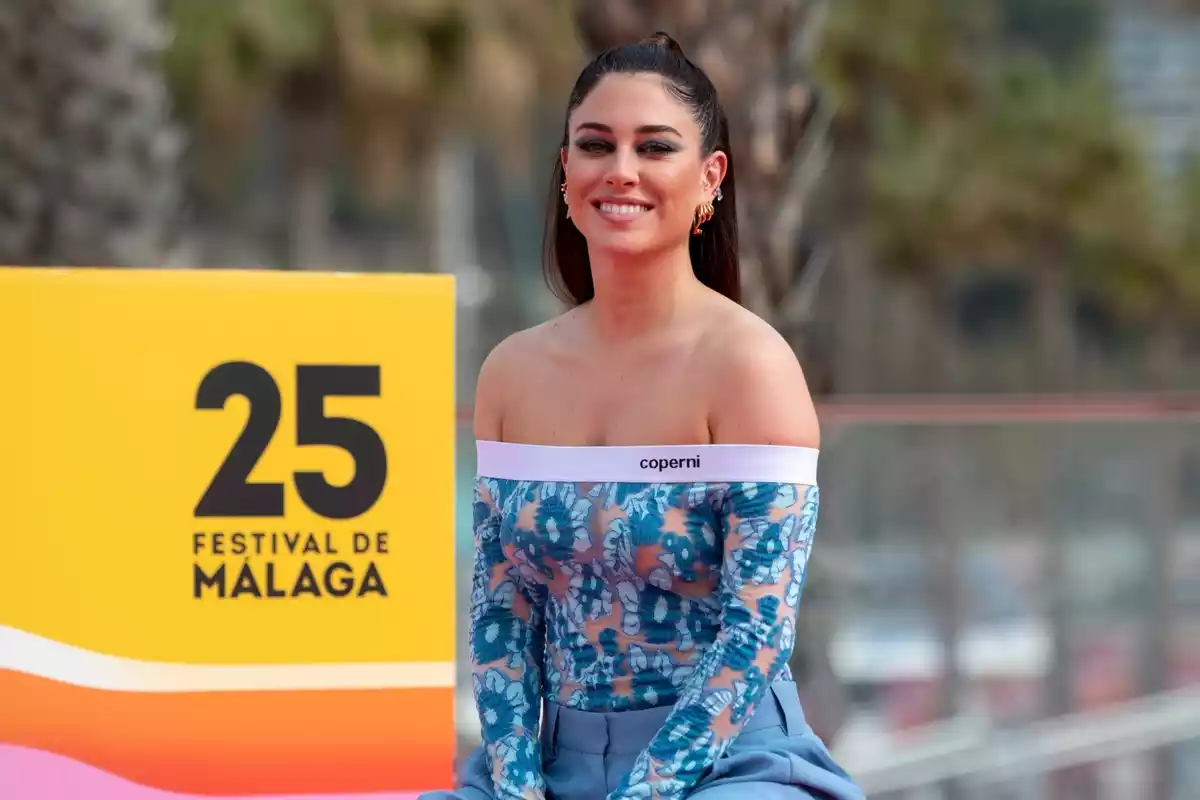 Blanca Suárez sonriente en el photocall del Festival de Málaga