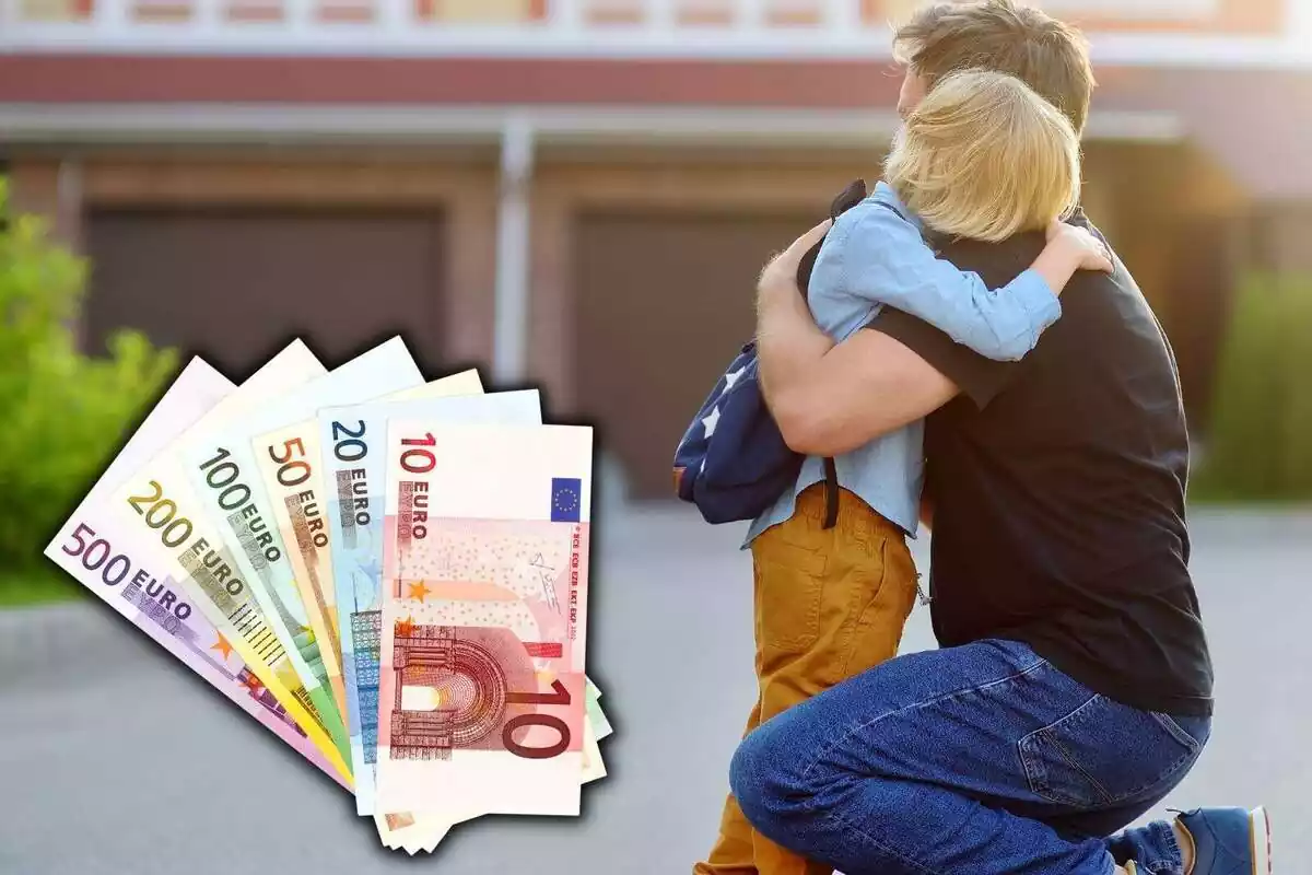 Montaje con una imagen de un padre y un hijo abrazándose y unos billetes de euro al lado izquierdo