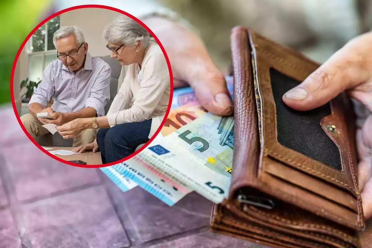 Montaje con manos sujetando un monedero con billetes y círculo rojo con dos jubilados
